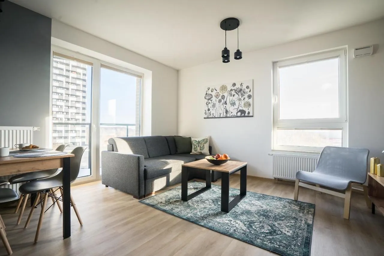 Bizapartments - Modern Flats With Parking Varsóvia 0*,